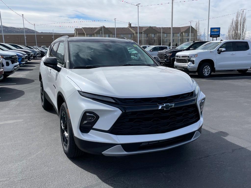 new 2025 Chevrolet Blazer car, priced at $43,840