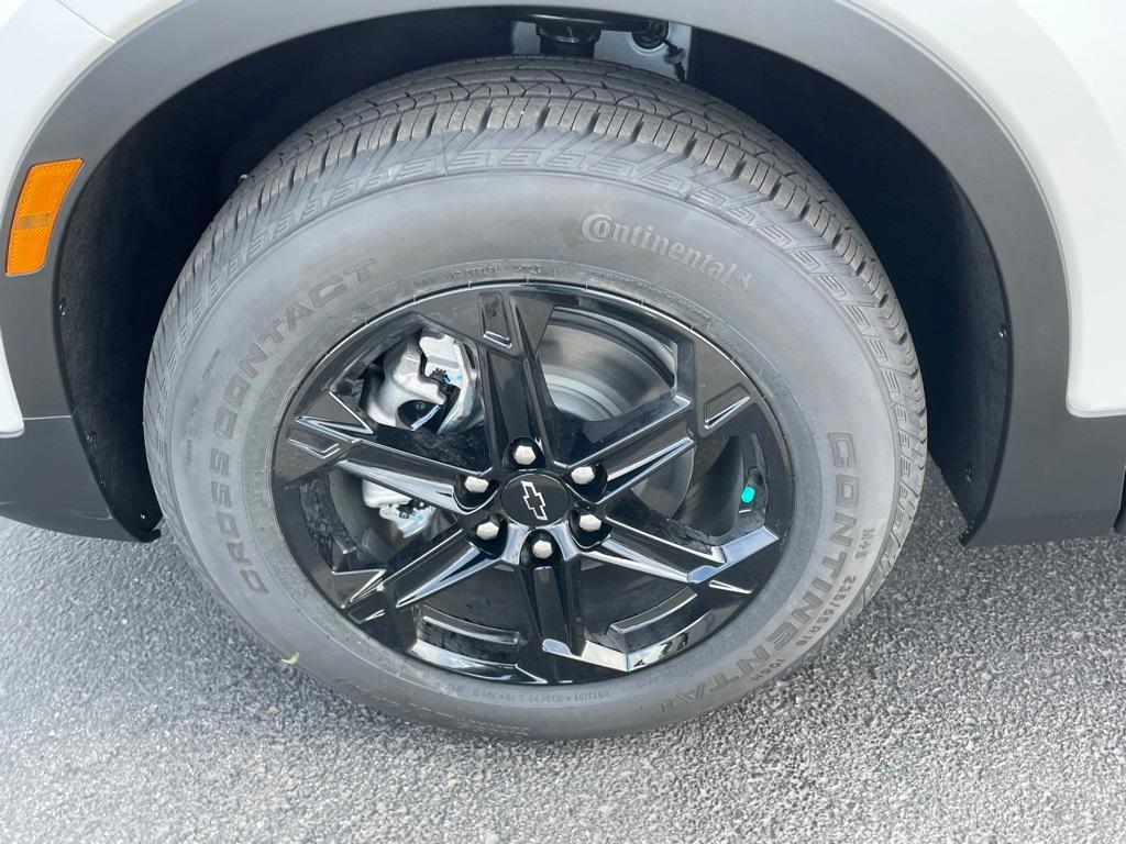new 2025 Chevrolet Blazer car, priced at $43,840