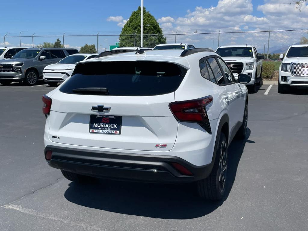 new 2025 Chevrolet Trax car, priced at $26,290