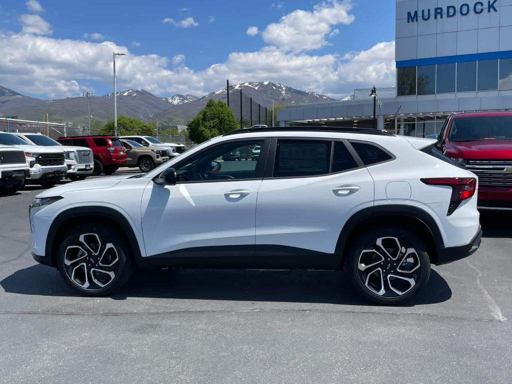 new 2025 Chevrolet Trax car, priced at $26,290