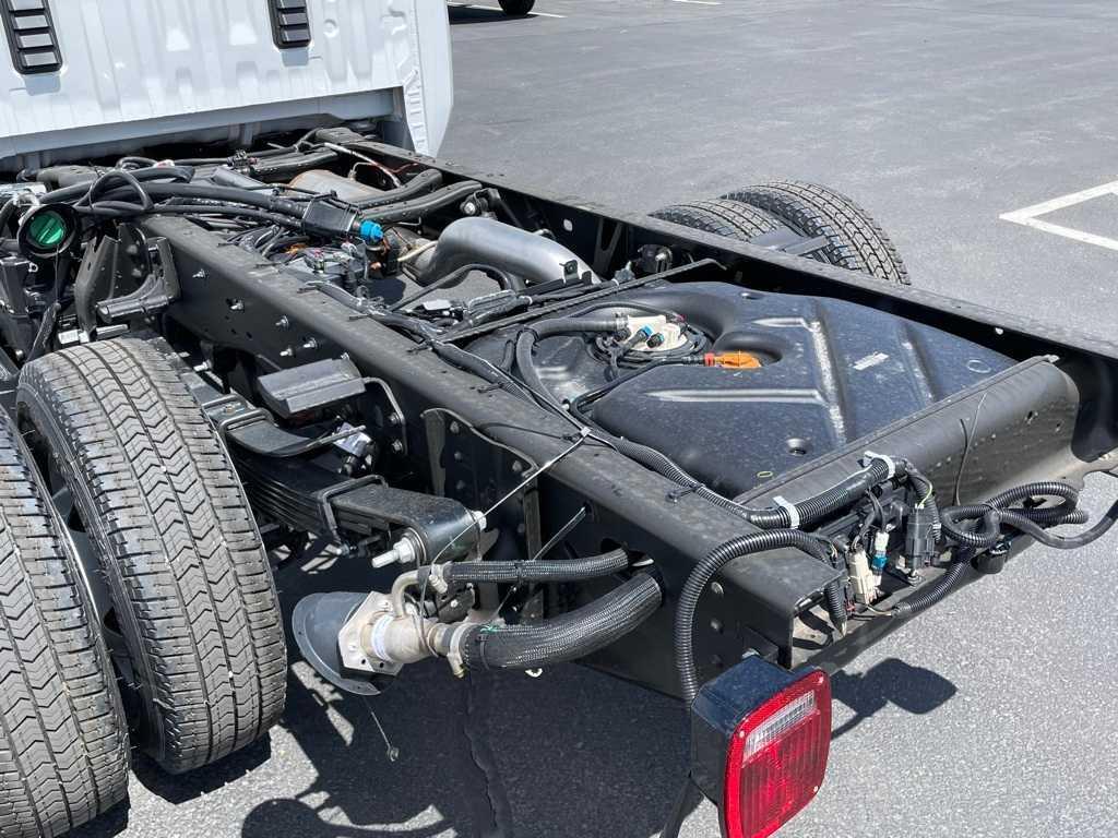 new 2025 Chevrolet Silverado 3500 car, priced at $57,070