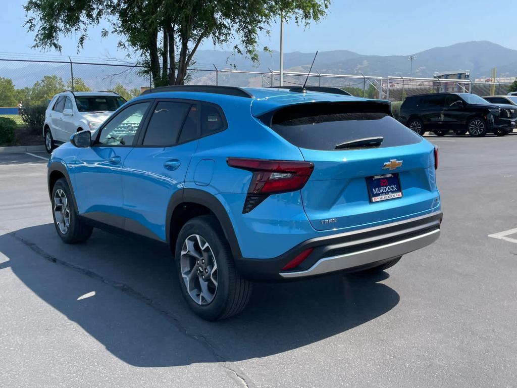 new 2025 Chevrolet Trax car, priced at $23,835