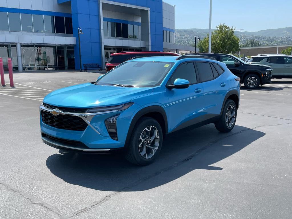 new 2025 Chevrolet Trax car, priced at $23,835