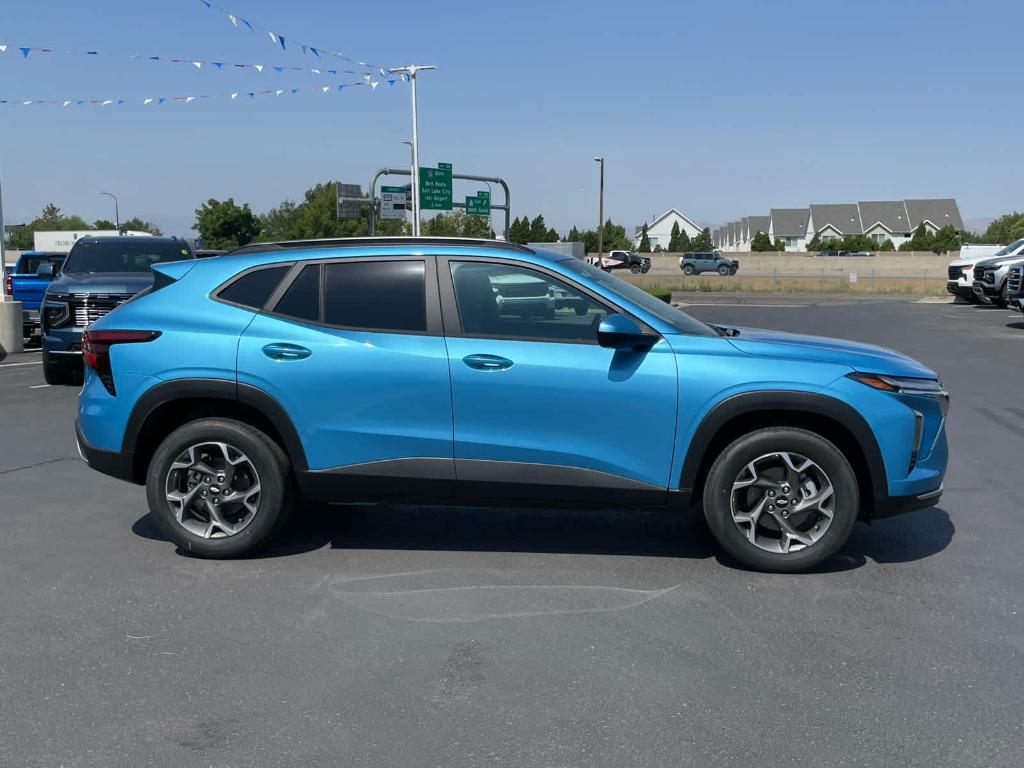 new 2025 Chevrolet Trax car, priced at $23,835