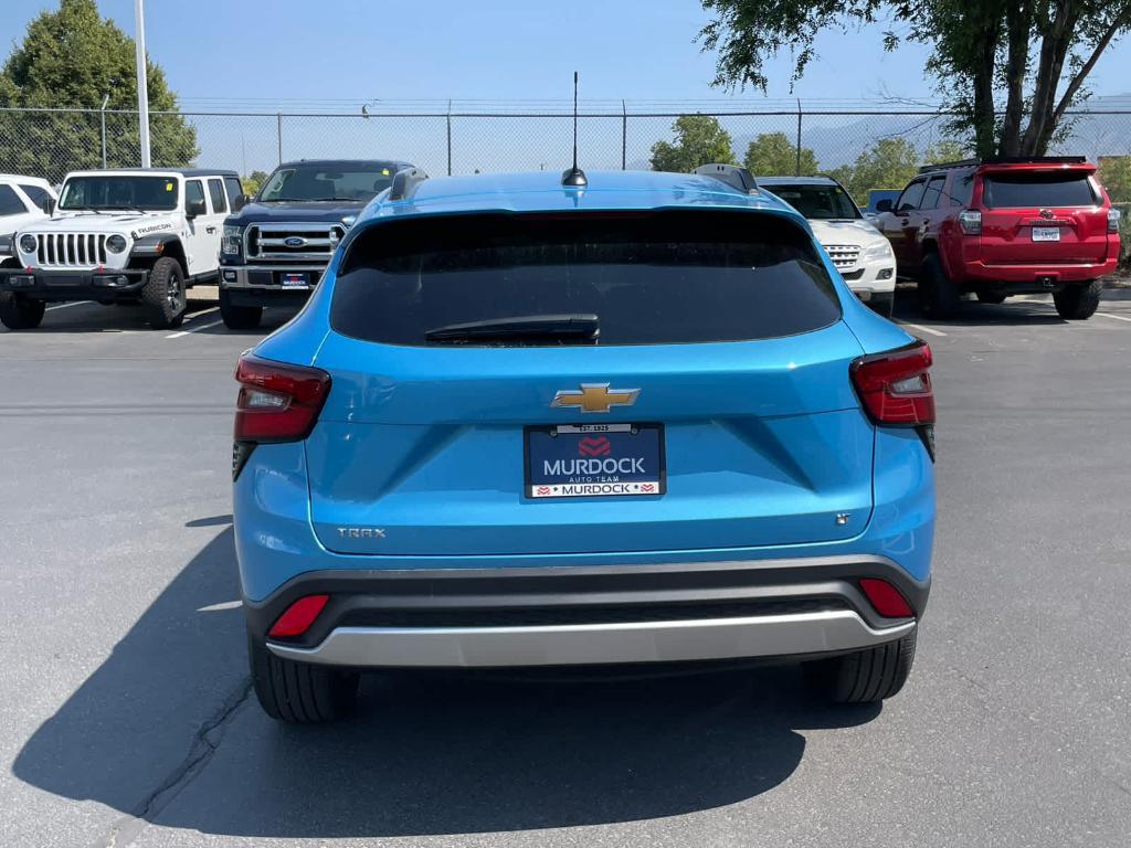 new 2025 Chevrolet Trax car, priced at $23,835