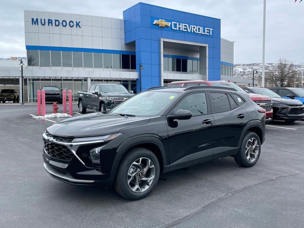new 2025 Chevrolet Trax car, priced at $26,530