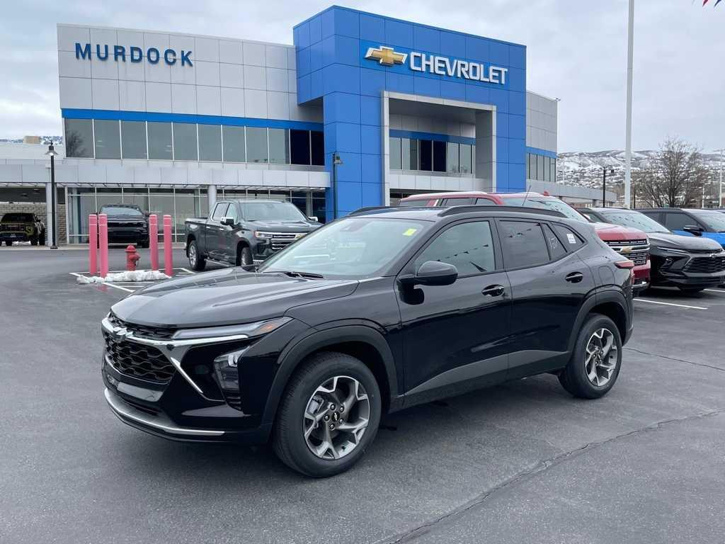 new 2025 Chevrolet Trax car, priced at $26,030