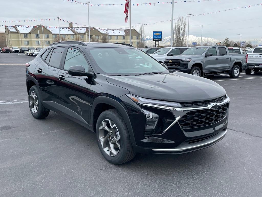 new 2025 Chevrolet Trax car, priced at $26,530