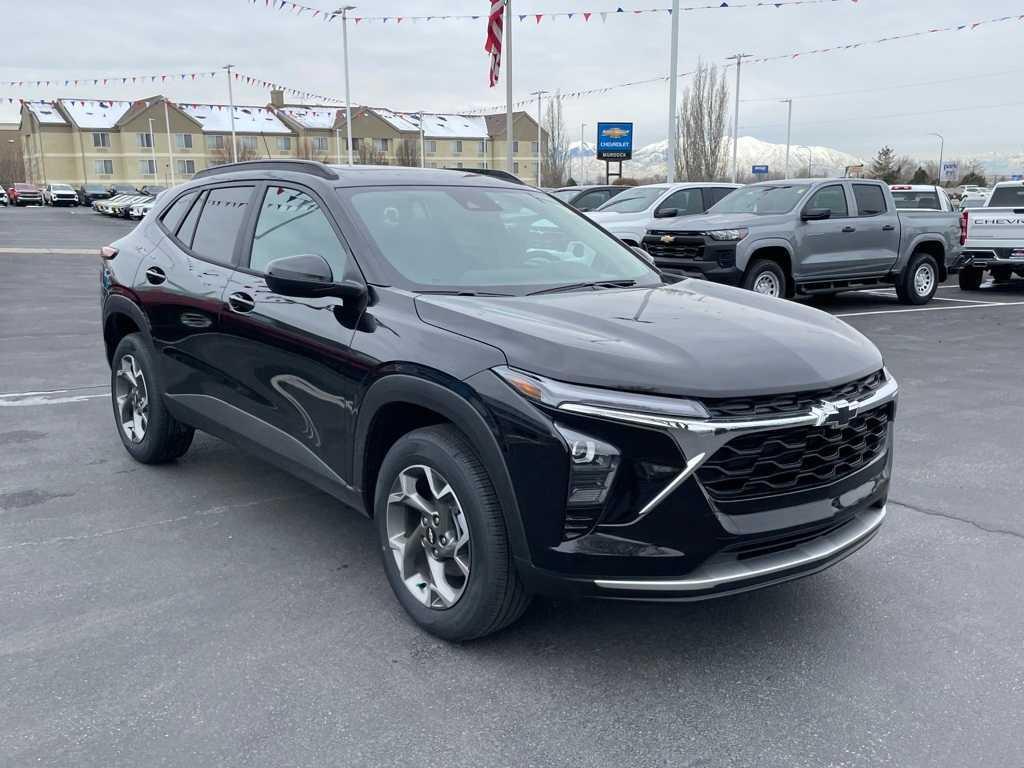 new 2025 Chevrolet Trax car, priced at $26,030