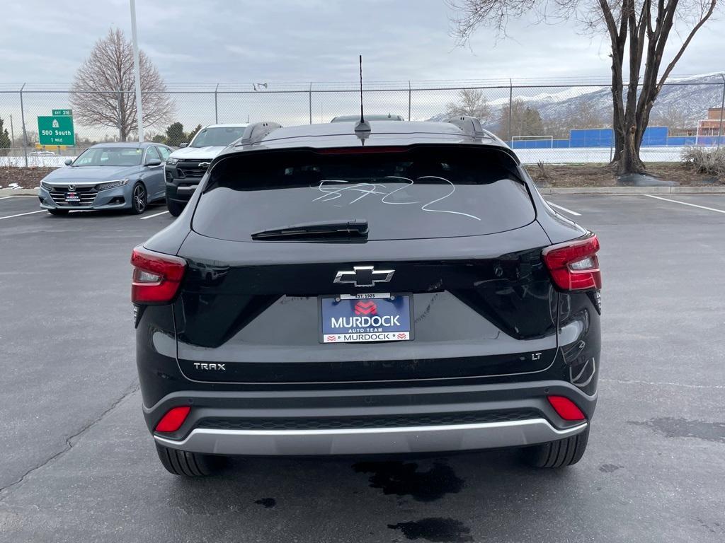 new 2025 Chevrolet Trax car, priced at $26,530