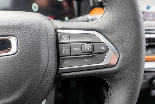 new 2025 Jeep Compass car, priced at $33,407