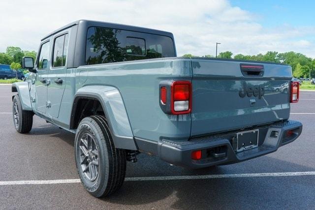 new 2025 Jeep Gladiator car, priced at $45,358