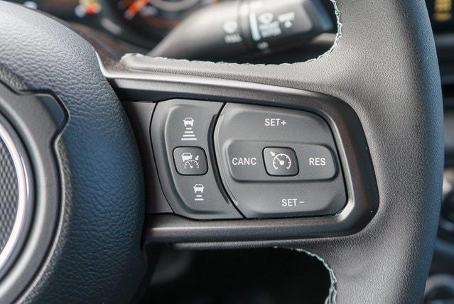 new 2025 Jeep Gladiator car, priced at $45,358