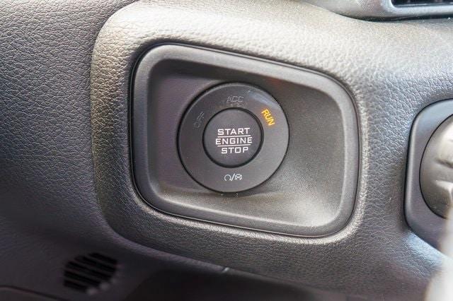 new 2025 Jeep Gladiator car, priced at $45,358