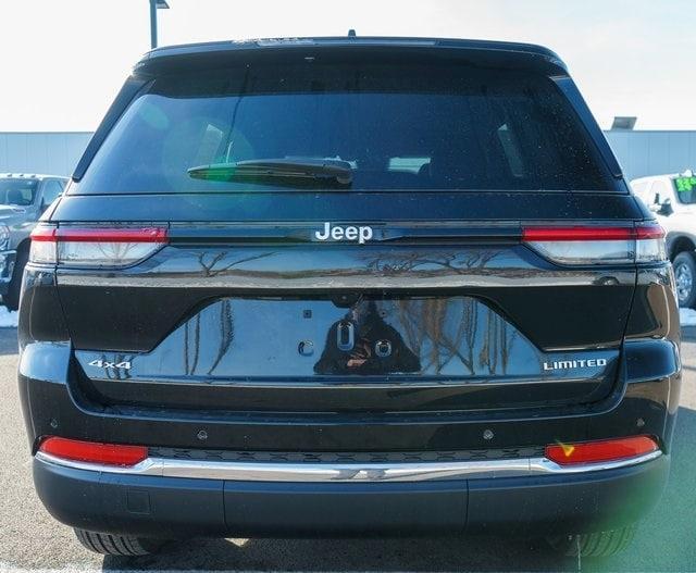 new 2025 Jeep Grand Cherokee car, priced at $41,499