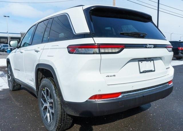 new 2025 Jeep Grand Cherokee car, priced at $46,215