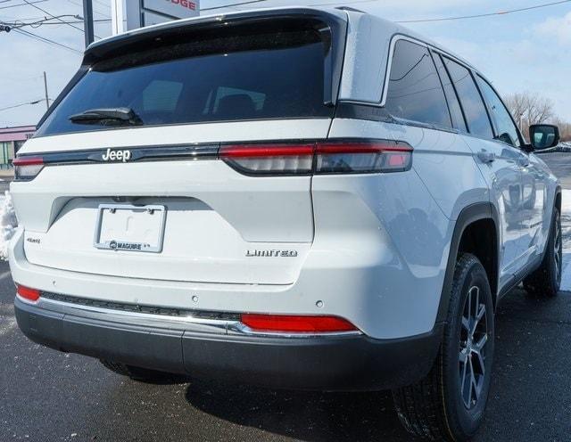 new 2025 Jeep Grand Cherokee car, priced at $46,215