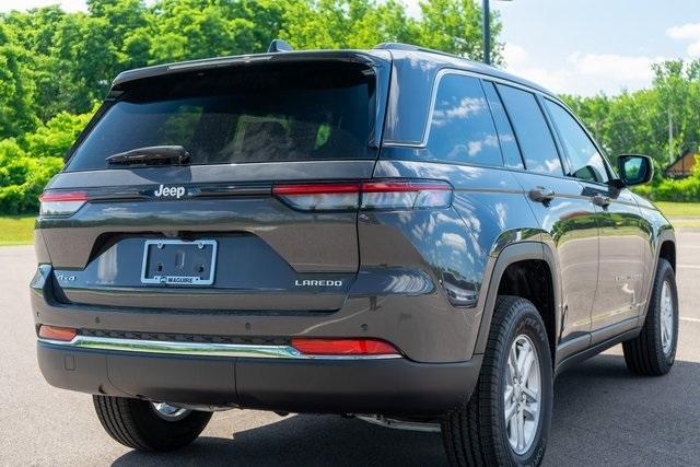 new 2025 Jeep Grand Cherokee car, priced at $40,738