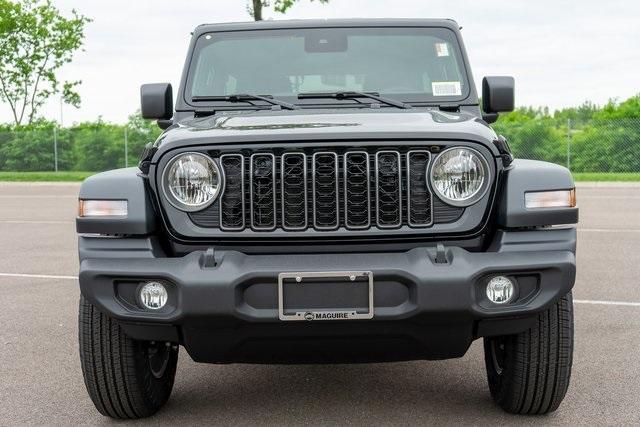 new 2025 Jeep Wrangler car, priced at $46,986