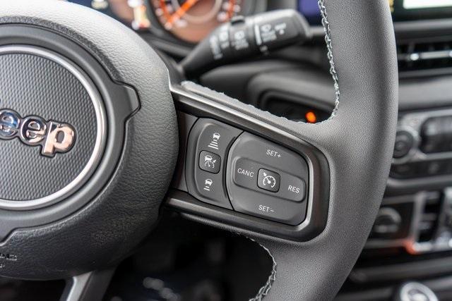 new 2025 Jeep Wrangler car, priced at $46,986