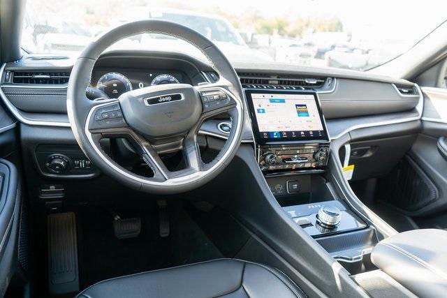 new 2025 Jeep Grand Cherokee car, priced at $47,249