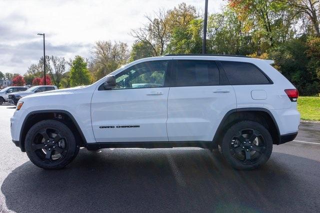 used 2021 Jeep Grand Cherokee car, priced at $28,399