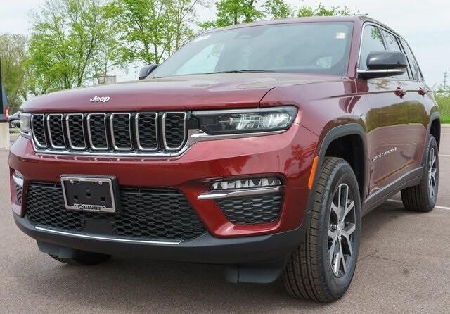 new 2025 Jeep Grand Cherokee car, priced at $49,510