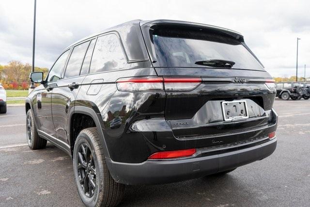 new 2025 Jeep Grand Cherokee car, priced at $41,749