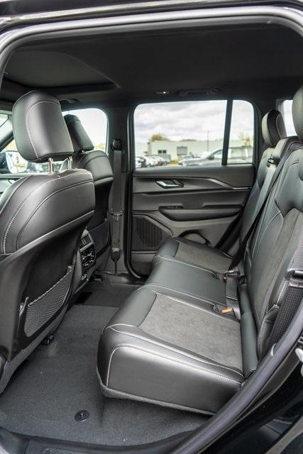 new 2025 Jeep Grand Cherokee car, priced at $41,749