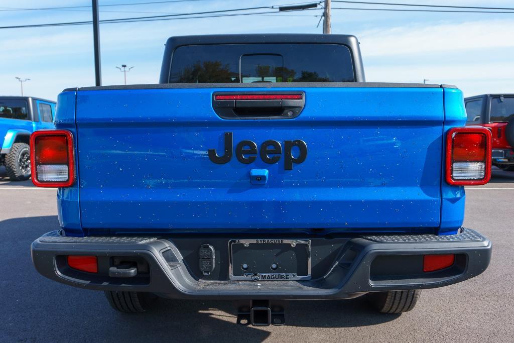 new 2023 Jeep Gladiator car, priced at $50,532