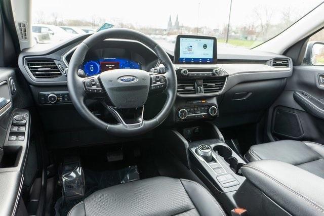 used 2022 Ford Escape car, priced at $25,999