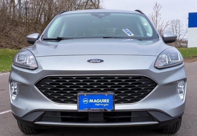 used 2022 Ford Escape car, priced at $25,999