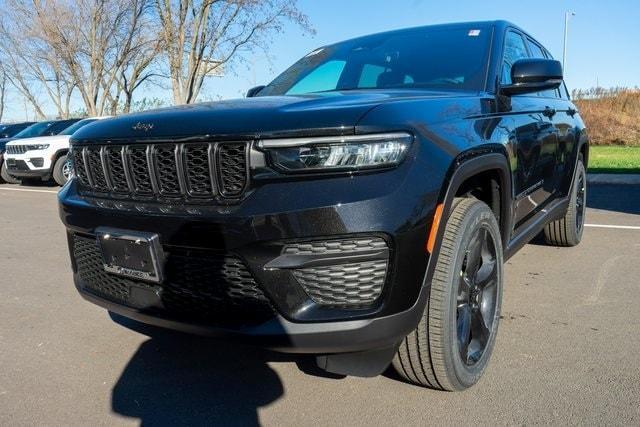 new 2025 Jeep Grand Cherokee car, priced at $44,867