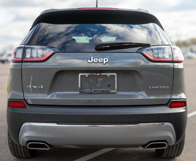 used 2021 Jeep Cherokee car, priced at $25,499