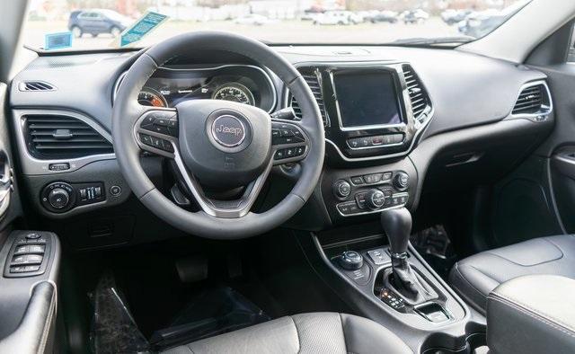 used 2021 Jeep Cherokee car, priced at $25,499