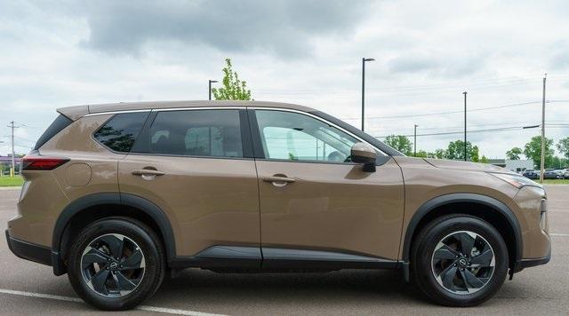 used 2025 Nissan Rogue car, priced at $28,999