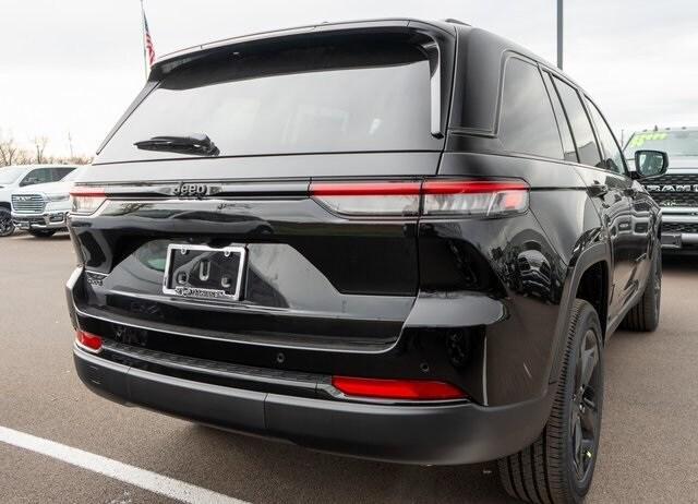 new 2025 Jeep Grand Cherokee car, priced at $44,867