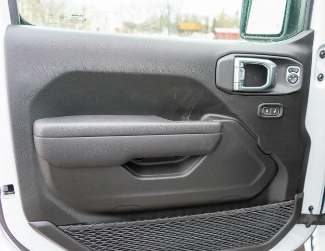 new 2025 Jeep Wrangler car, priced at $49,641