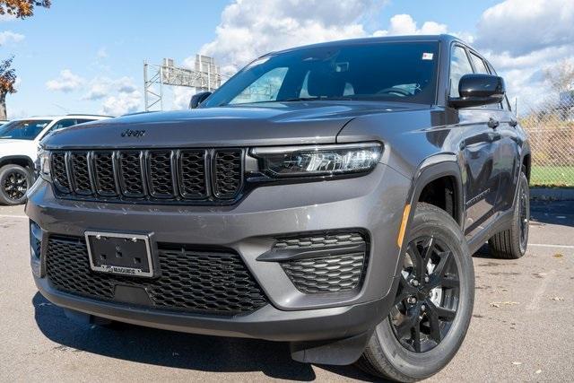 new 2025 Jeep Grand Cherokee car, priced at $41,249