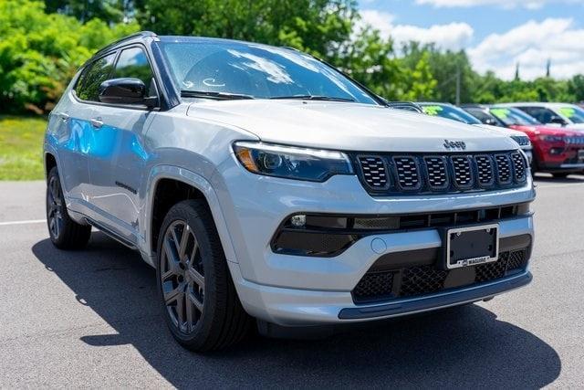 new 2024 Jeep Compass car, priced at $27,729