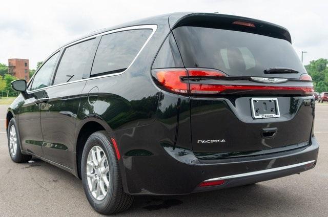 new 2025 Chrysler Pacifica car, priced at $43,147