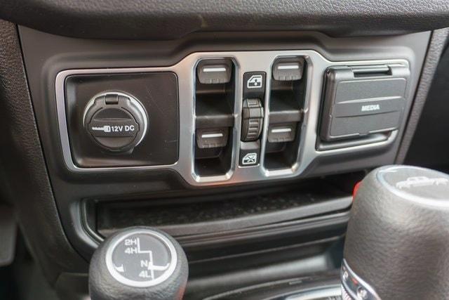 new 2025 Jeep Gladiator car, priced at $46,783