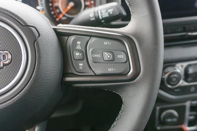 new 2025 Jeep Gladiator car, priced at $46,783