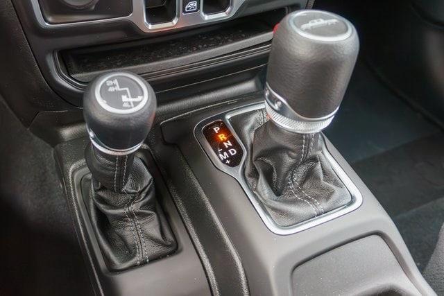 new 2025 Jeep Gladiator car, priced at $46,783