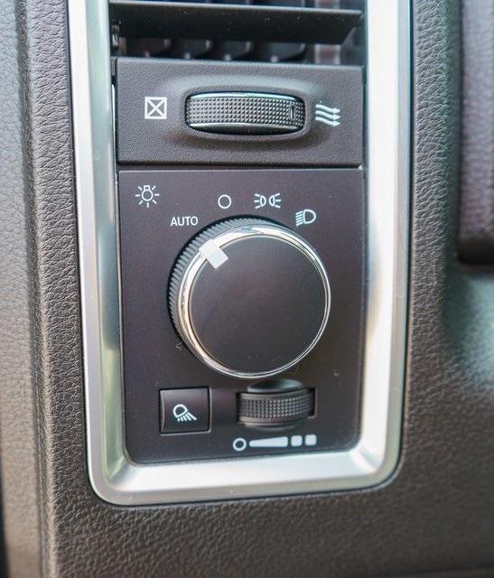 used 2022 Ram 1500 Classic car, priced at $32,000