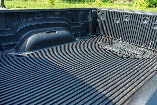 used 2022 Ram 1500 Classic car, priced at $32,000