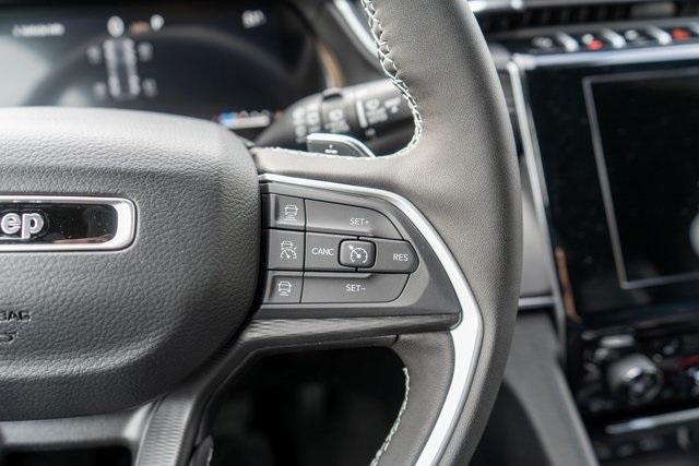 new 2025 Jeep Grand Cherokee car, priced at $41,249