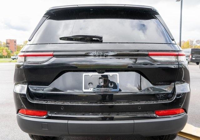 new 2025 Jeep Grand Cherokee car, priced at $41,249