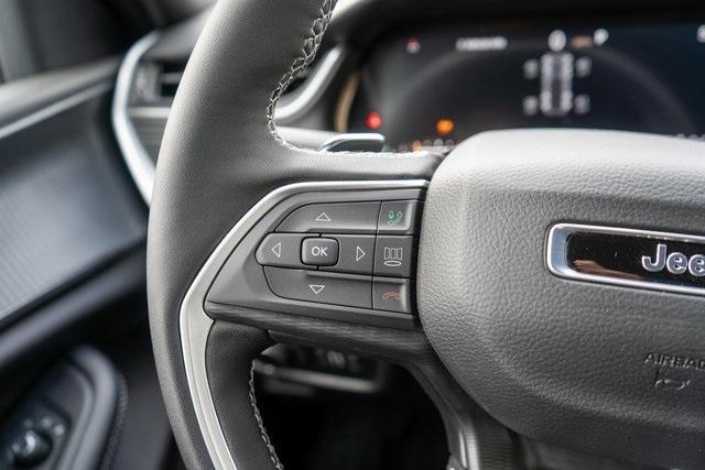 new 2025 Jeep Grand Cherokee car, priced at $41,249