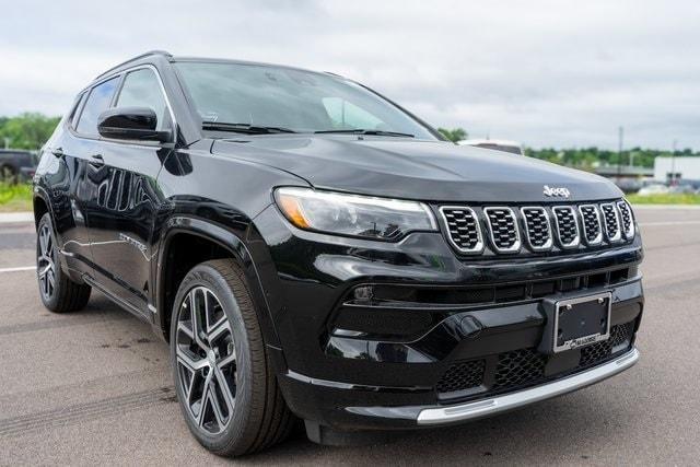 new 2024 Jeep Compass car, priced at $28,999